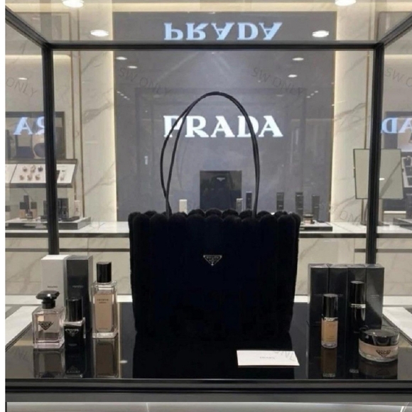 PRADA Black Faux Fur Tote Bag & Insert - Picture 5 of 6